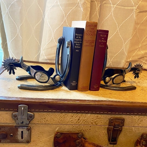 Horse Shoes and Spurs Southwest bookends BOOKS NOT INCLUDED